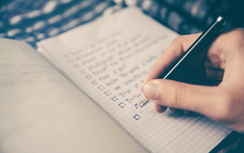 A Breakdown of Business Models for Artists  | Plus, Free Business Plan Worksheet