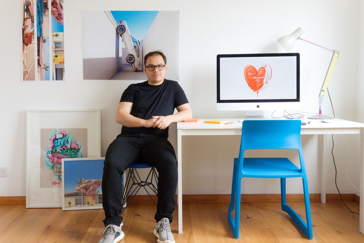 A Deep Look at Digital Art and Social Media