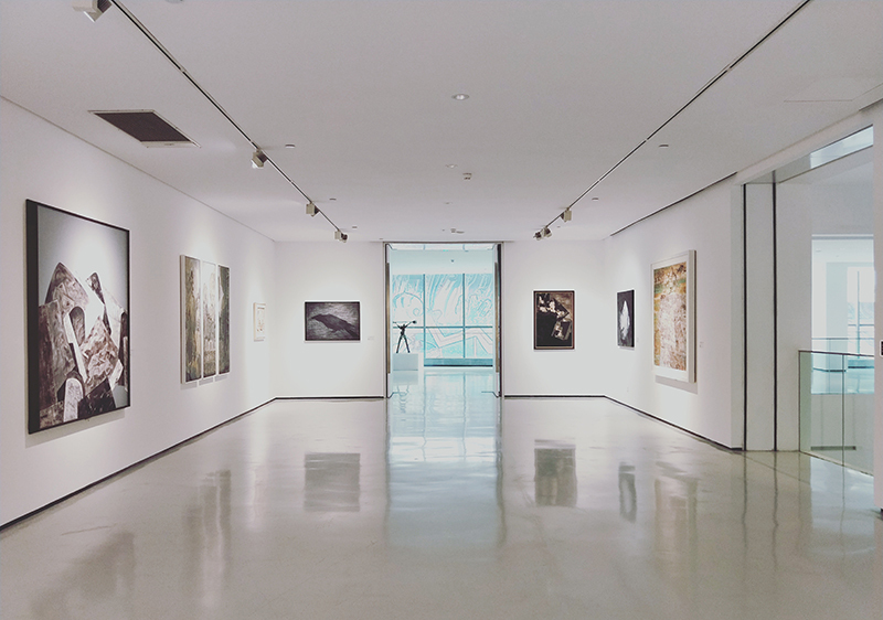 What to Consider When Touring Your Corporate Art Collection
