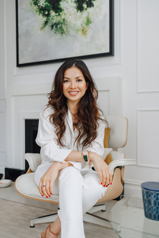 Jenny Santi profile image
