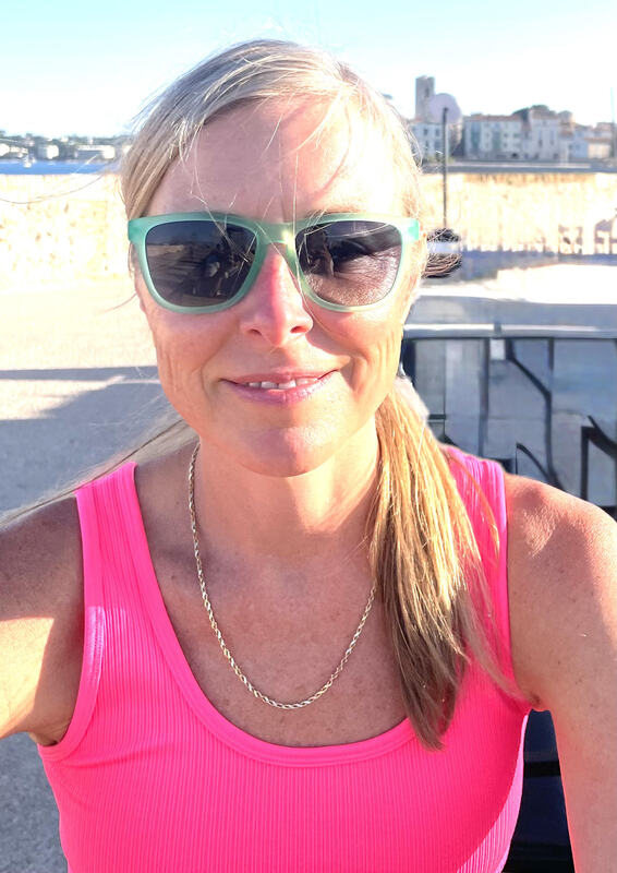 Danna Vanderford Andrews profile image