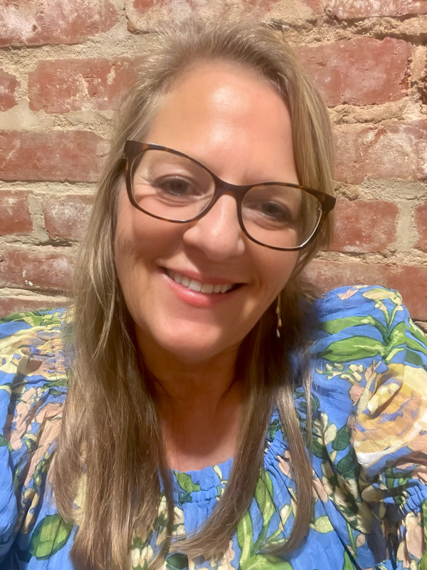 Rebecca Viola Richards profile image