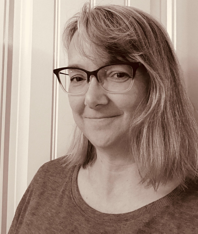 Sally Moluf Hoss profile image