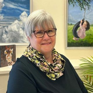 Suzi Zefting-Kuhn profile image