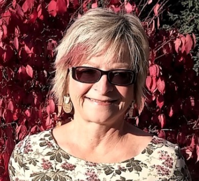 Laura L Leeder profile image