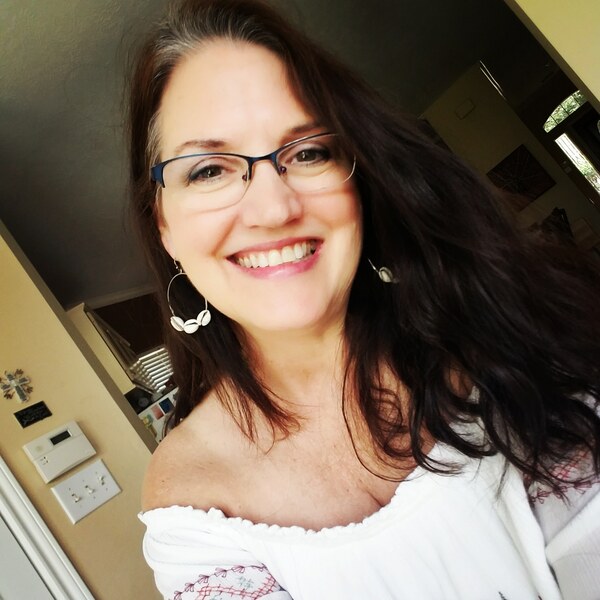 Linda Perkins