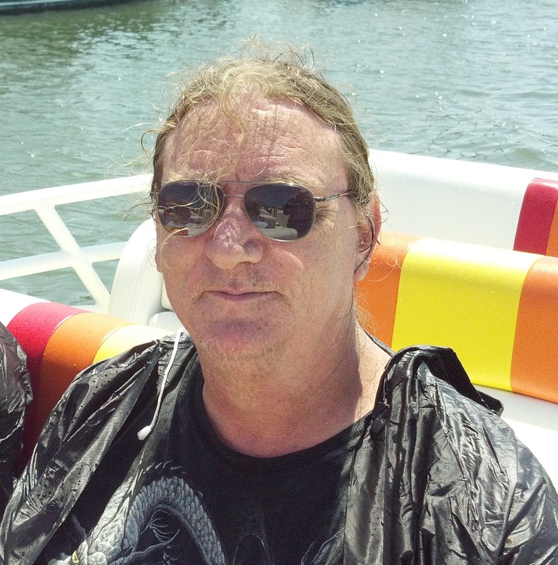 Larry Alexis the junkart dog profile image