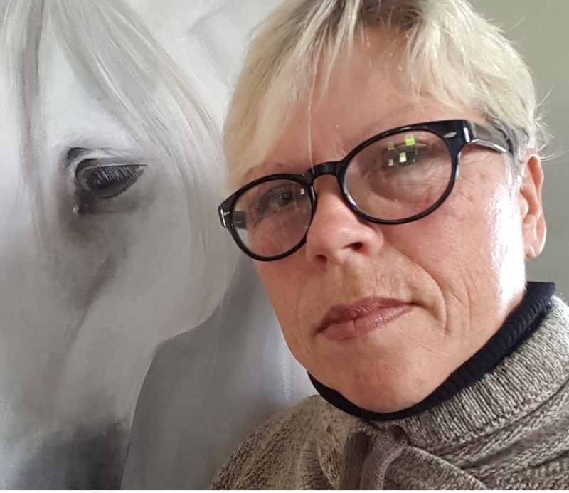 Lorna  Beecroft profile image