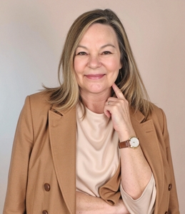Kim Denice Clark, International Fine Artist